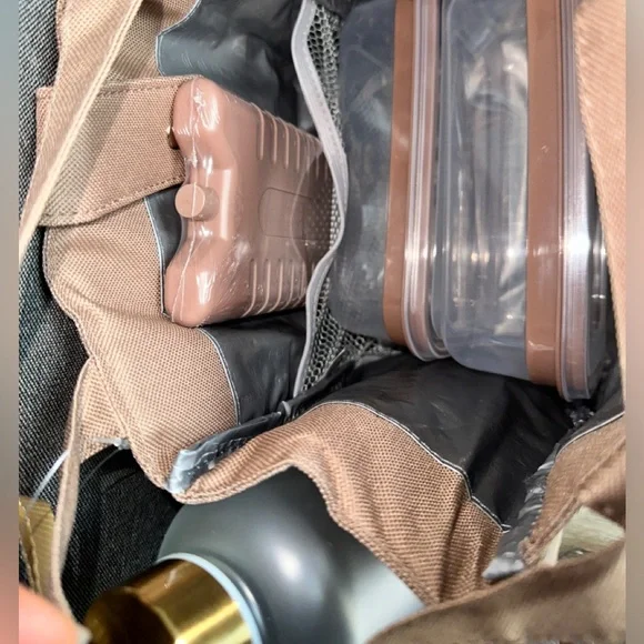 Insulated Tote 7 pc Set - NEW - Picture 2 of 6